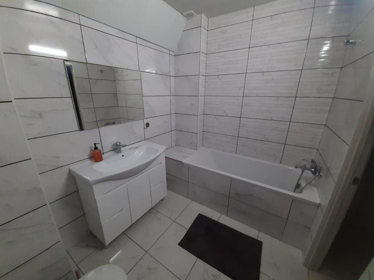 Comfortable Apartment Zamostyanska 34А Vínnytsia Exterior foto